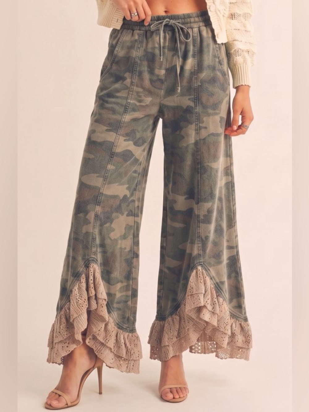 New 🔥Olive Camo Ruffled Hem Pants - Picture 2 of 4